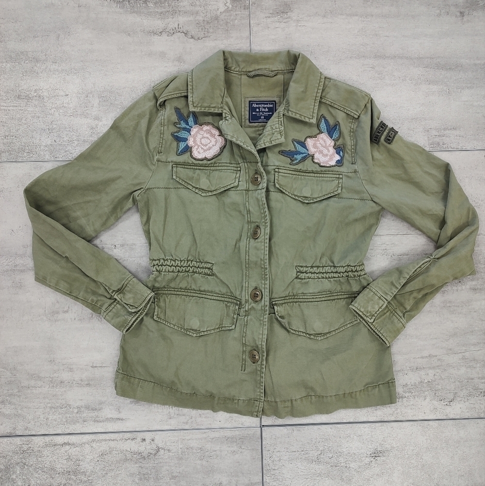 Abercrombie and Fitch Olive Green Embroidered Floral Military Jacket Size XS
